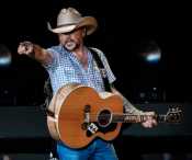 SPONSOR: Patriot Mobile Honors Veterans With Jason Aldean Concert Tickets